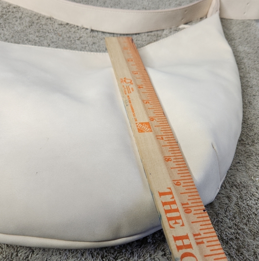 Slouchy Crescent Sling Handbag - Universal Thread Cream - Picture 6 of 10